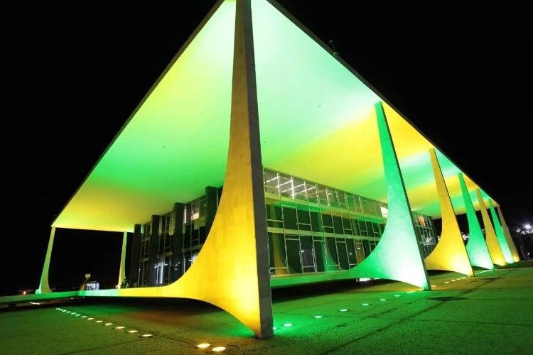 STF decide que salário de auditores fiscais estaduais e municipais deve seguir teto local