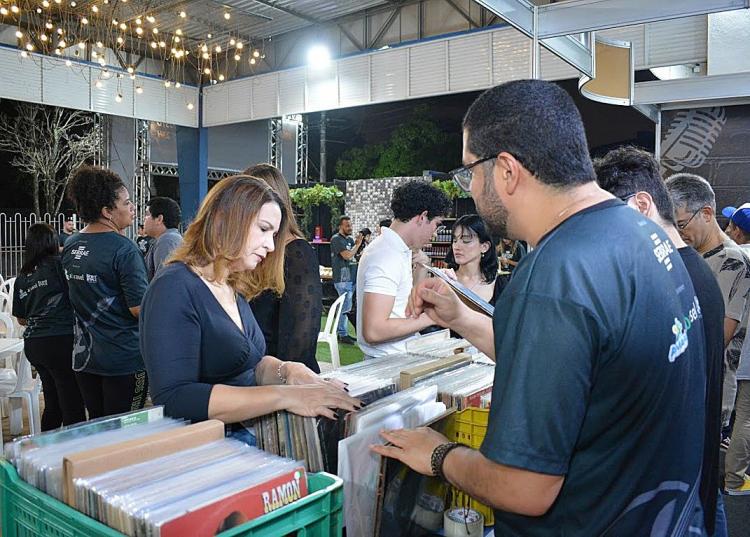 Sebrae promove 4° Festival Burger Fest Rock e homenageia Legião Urbana