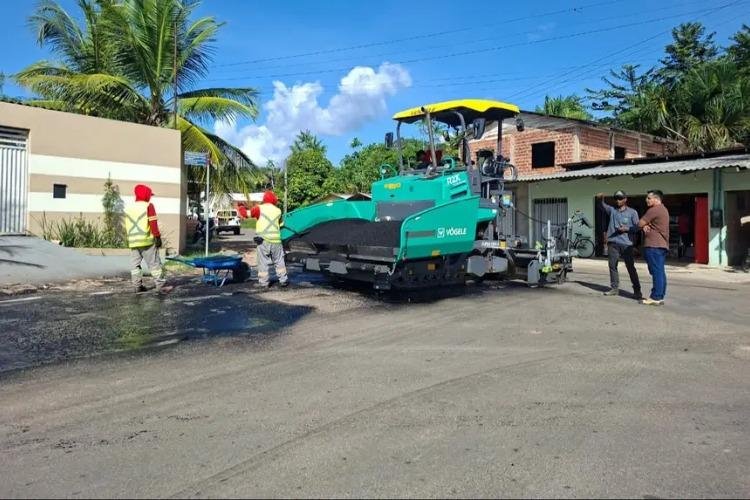 Mais de 2 quilômetros de asfalto avançam em ruas do município de Ferreira Gomes