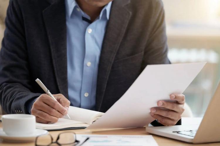 Exigência de CNPJ para autônomos e outros contribuintes fica para 2027