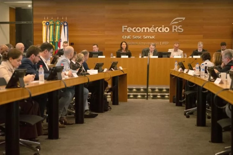 Comissão que analisa proposta para MEI discute reajuste de todas as faixas do Simples Nacional - Notícias