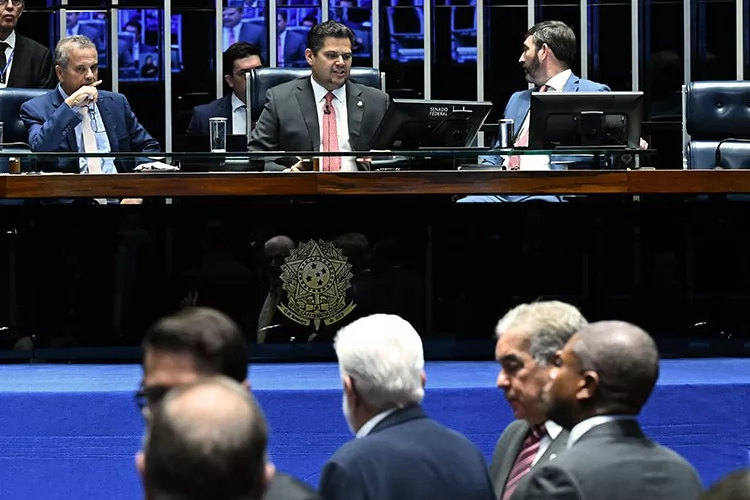 Aprovada isenção de tributos para incentivar doação de medicamentos 