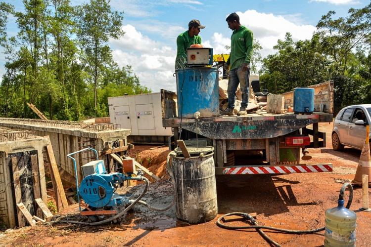 Amapá em obras: Fase final da ponte sobre o Rio Meruoca, no município de Amapá