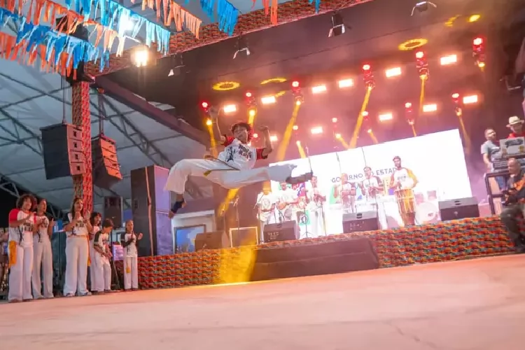 Projeto social de capoeira de Santana encanta público na 54ª Expofeira do Amapá, organizada pelo Governo do Estado