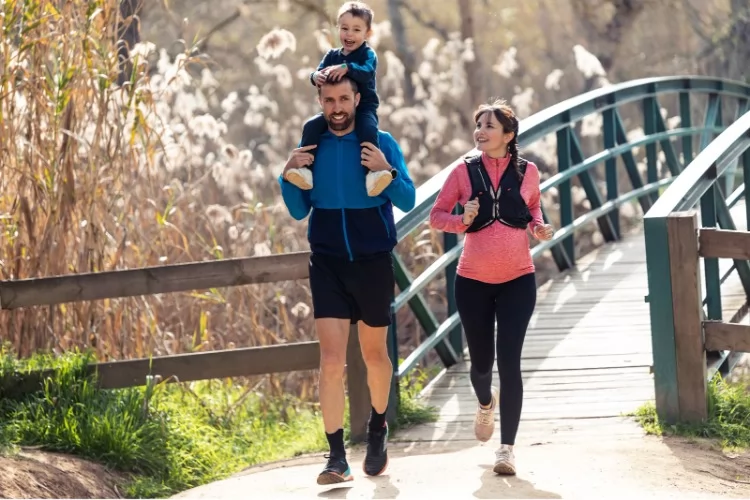 Exagerou nas comemorações? Atividades em família ajudam a queimar calorias extras das festas de fim de ano
