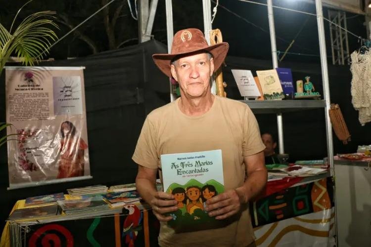 Literatura que nasce na escola ganha espaço na ExpoAgro de Tartarugalzinho