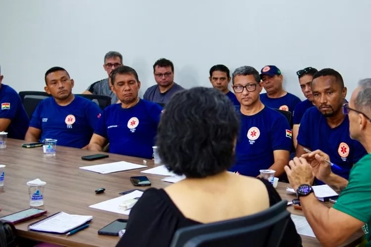 Prefeito Pedro DaLua recebe sindicato dos condutores de ambulância e inicia diálogo sobre valorização da categoria