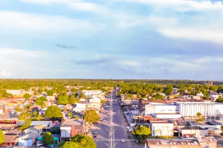 Prefeitura de Santana lança programa habitacional com previsão de 496 moradias para famílias do município
