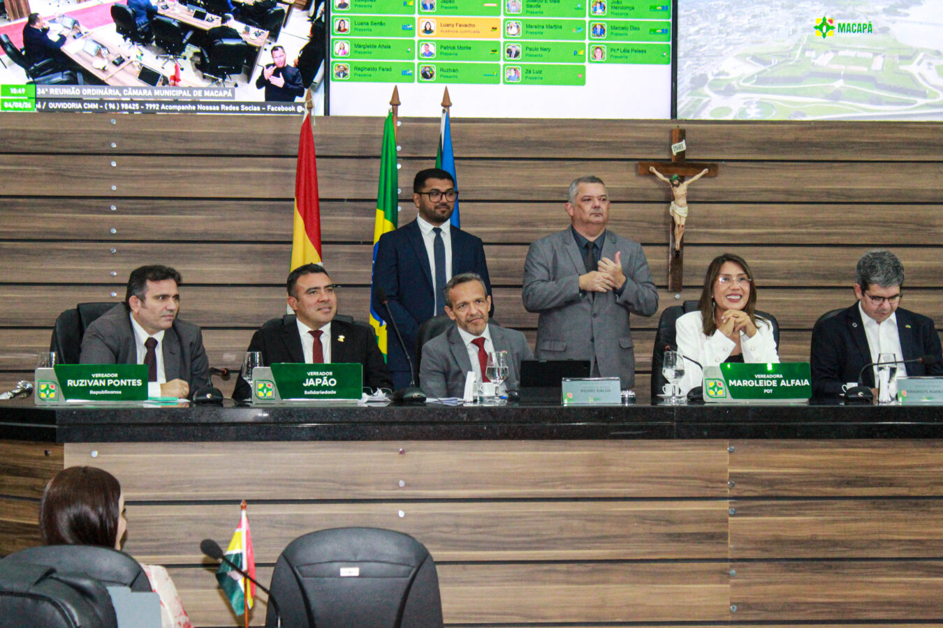Prefeitura de Macapá participa da posse de vereadora suplente na Câmara Municipal