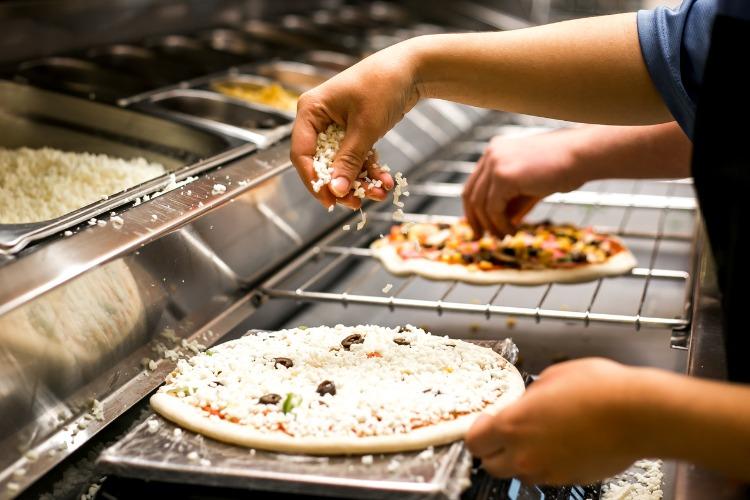 Dia da Pizza - Brasil ganha uma nova pizzaria a cada 2 horas em 2026 e abre quase 2 mil pizzarias em 5 meses, segundo a Apubra
