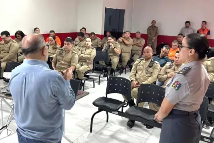 Governo do Amapá promove palestra para orientar militares sobre aposentadoria e benefícios previdenciários