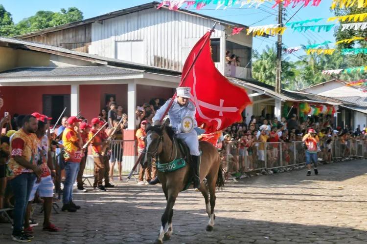 Governo do Amapá fortalece tradição centenária com a Batalha entre Mouros e Cristãos na Festa de São Tiago