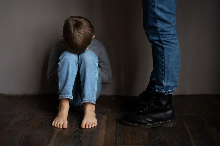 Maio Laranja: Brasil registra altos índices de violência sexual contra crianças e adolescentes