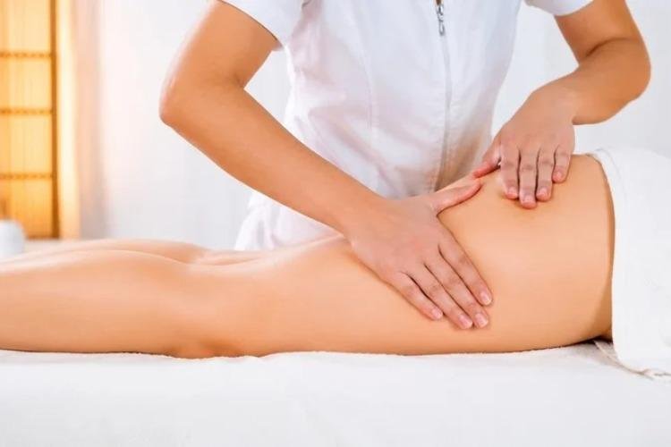 Drenagem linfática acaba com a celulite? Médica explica