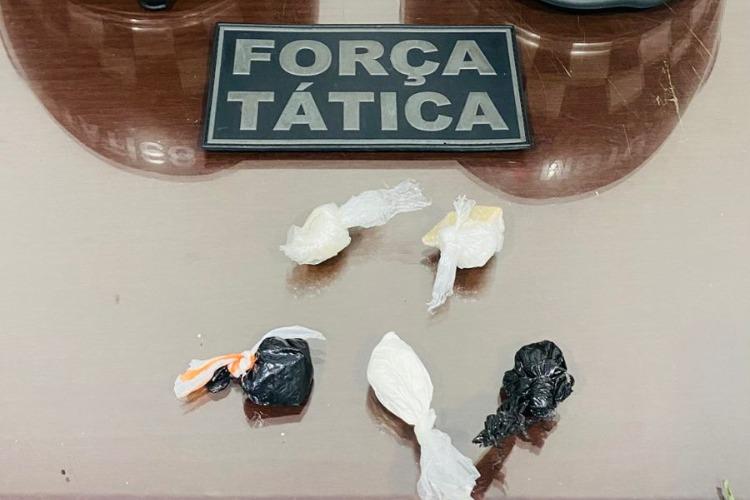 Força Tática prende jovem de 18 anos por tráfico de drogas em Santana