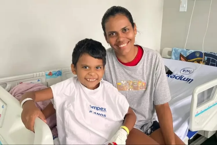 "Minha segunda casa", diz mãe de paciente renal ao utilizar leito em nova enfermaria de diálise do Hospital da Criança e do Adolescente