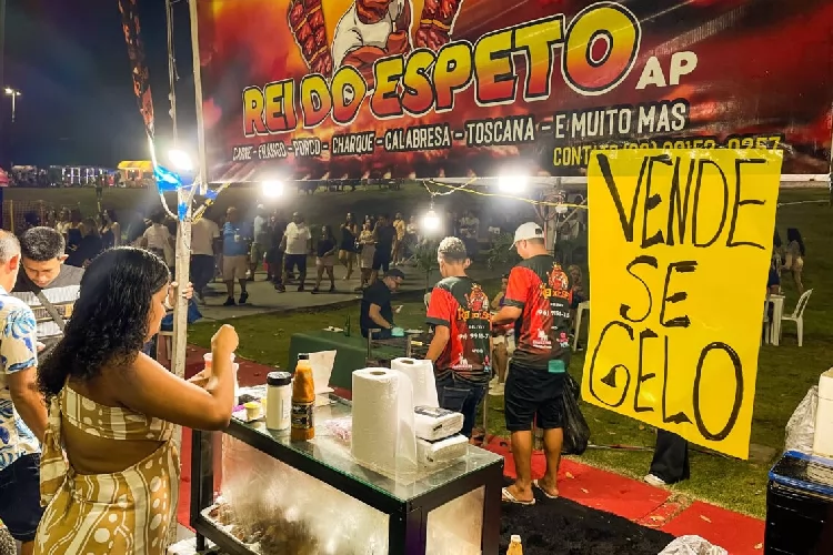 Empreendedores levam sabores, artes e produtos na abertura dos shows nacionais do Macapá Verão 2025