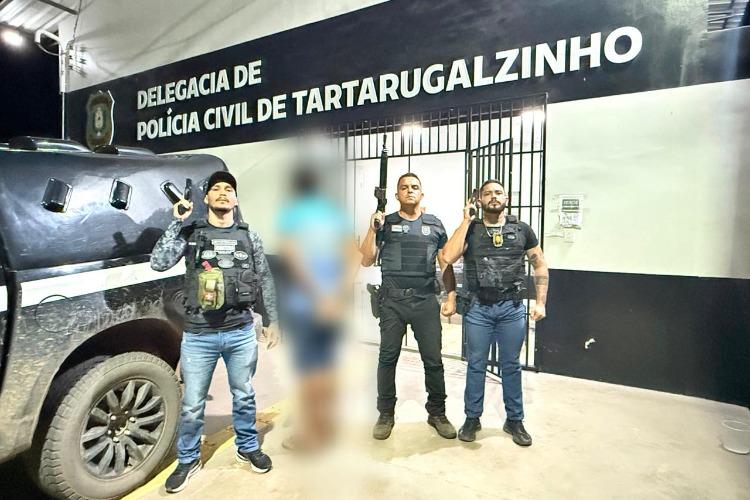 Em Tartarugalzinho, Polícia Civil prende homem condenado judicialmente por estupro de vulnerável e acusado de tráfico de drogas