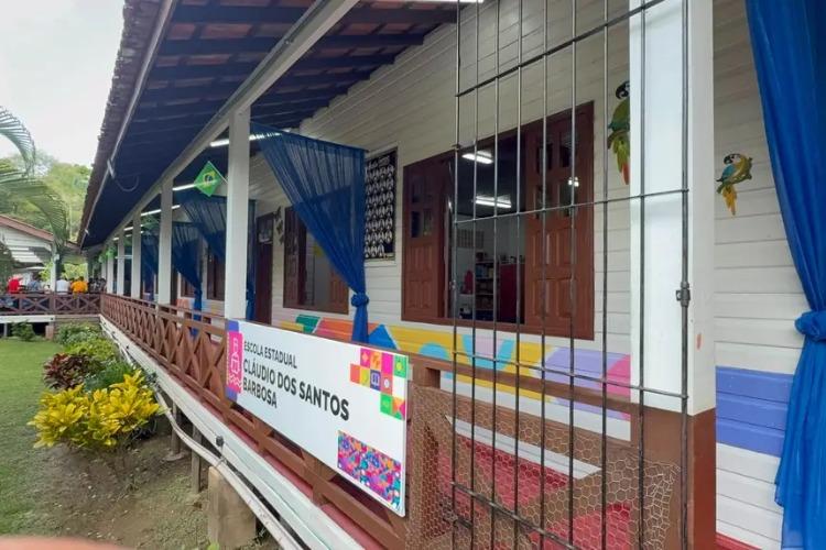 Governo do Amapá entrega três escolas reconstruídas no Bailique e amplia investimentos na educação ribeirinha
