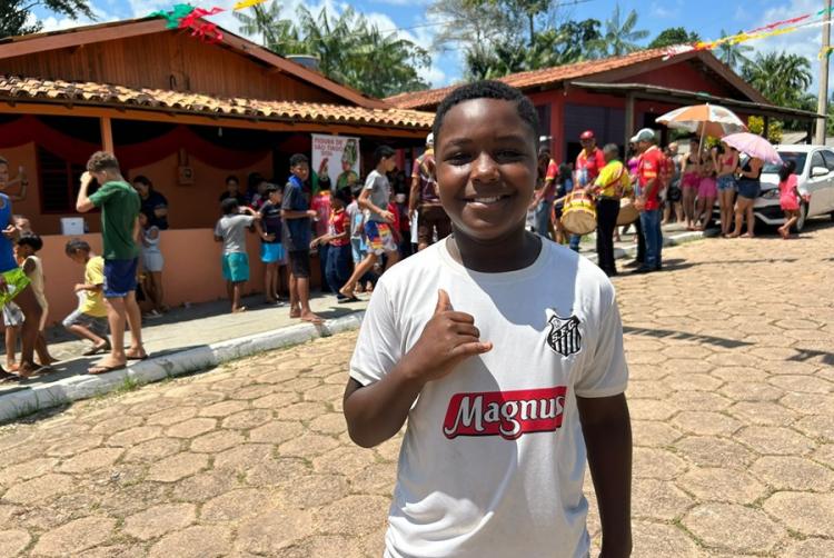 Tradicional dança do vominê movimenta Festa de São Tiago