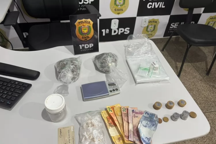 Em Santana, Polícia Civil apreende 241 porções de entorpecentes