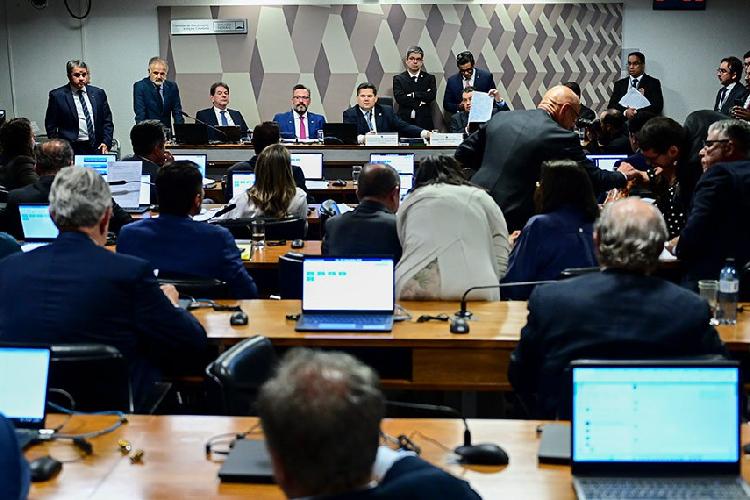 Senado renova presidências de 16 comissões permanentes