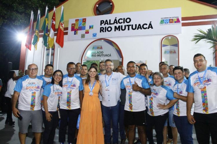 Em Mazagão Velho, governador Clécio Luís abre as portas do Palácio Rio Mutuacá e festeja o reencontro da fé e tradição com a comunidade