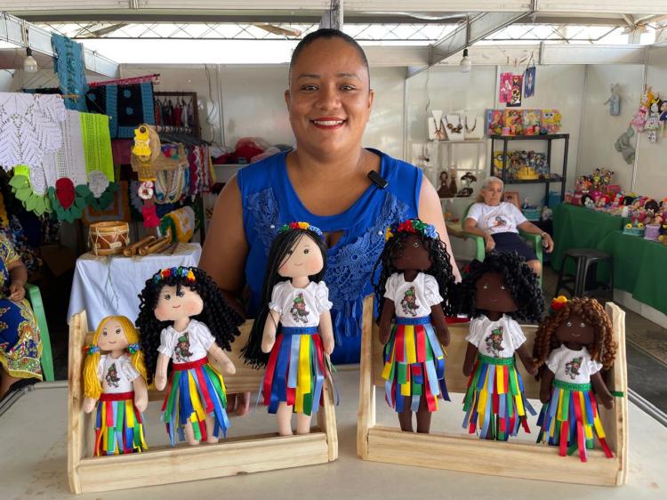 Artesãos exibem cultura e tradição na Festa de São Tiago com peças criadas com apoio do Sebrae