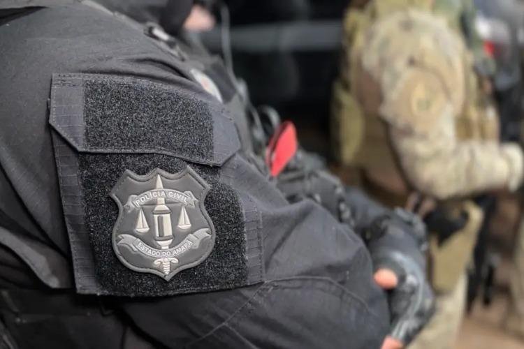 Polícia Civil cumpre mandados de busca e apreensão durante a Operação “A Última Porteira” em Macapá